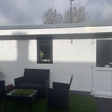 Beautiful Place To Live Near Heathrow Windsor Legoland & Free Parking Onsite Burnham  Eksteriør billede